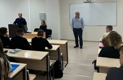 На работу в Следственный комитет